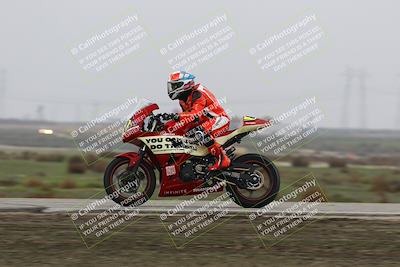 media/Nov-29-2025-TrackDaz (Sat) [[10ae2d9bce]]/B Group/Session 4 (Wheelie Bump)/